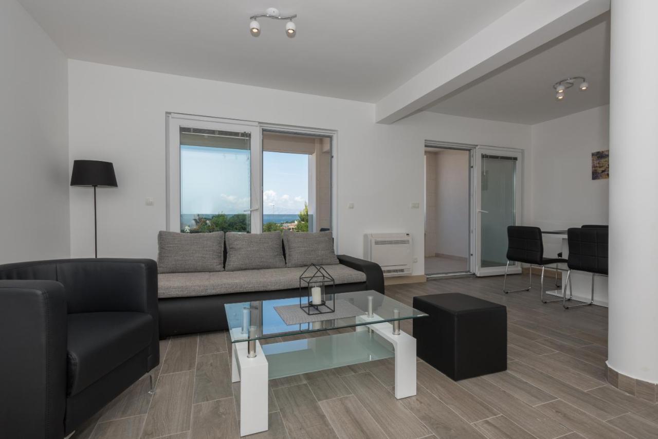 Apartments Villa Hadria Makarska Ngoại thất bức ảnh